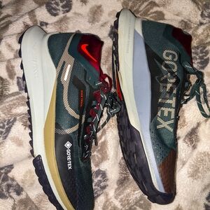 Nike react Pegasus trail 4 gore-tex